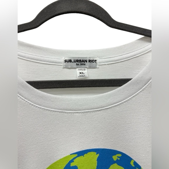 New! Sub_Urban Riot cropped short sleeve graphic t-shirt, cotton, women's XL - Picture 2 of 4